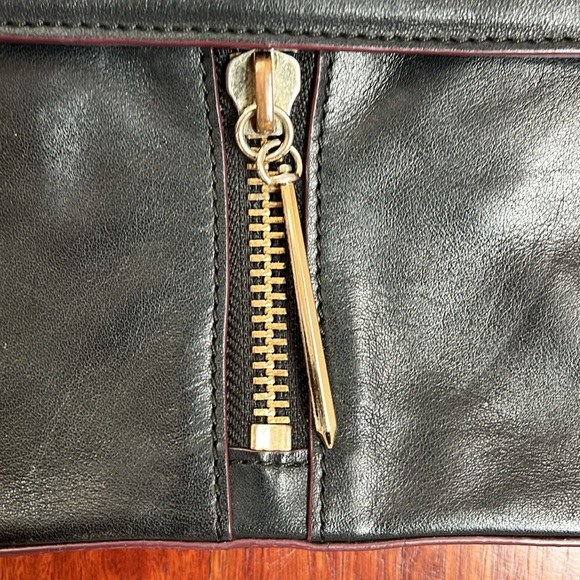 POUR La VICTOIRE shoulder bag - Picture 2 of 7